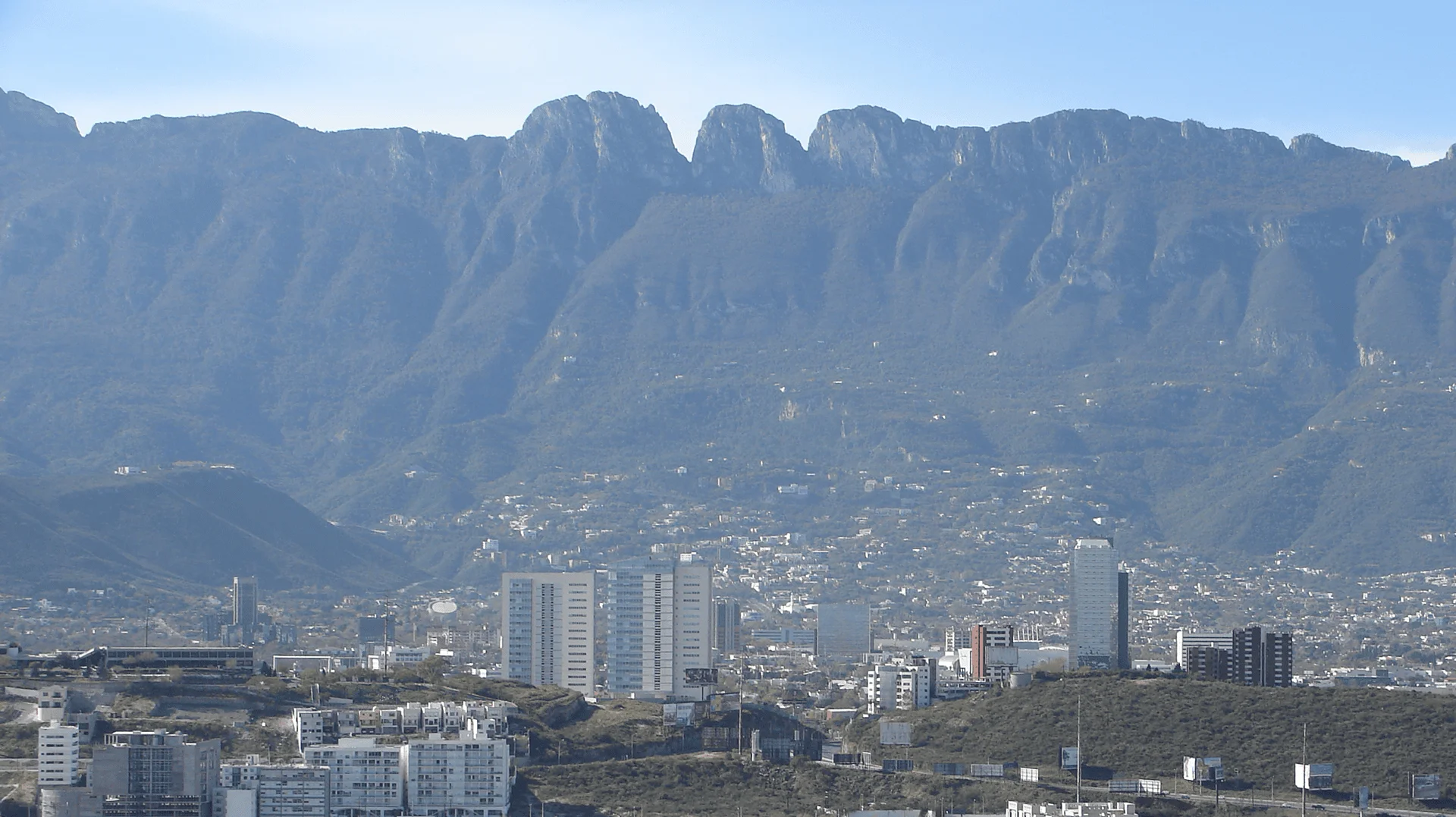 Departamentos,
  comercios y oficinas en preventa
